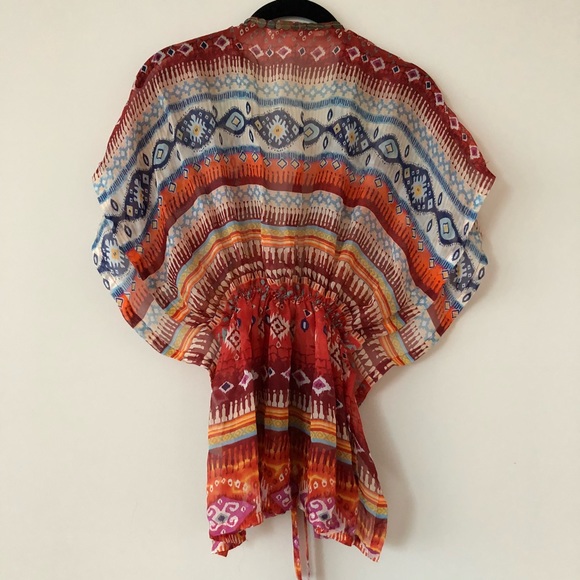 Patterned Wrap Blouse - Picture 4 of 4